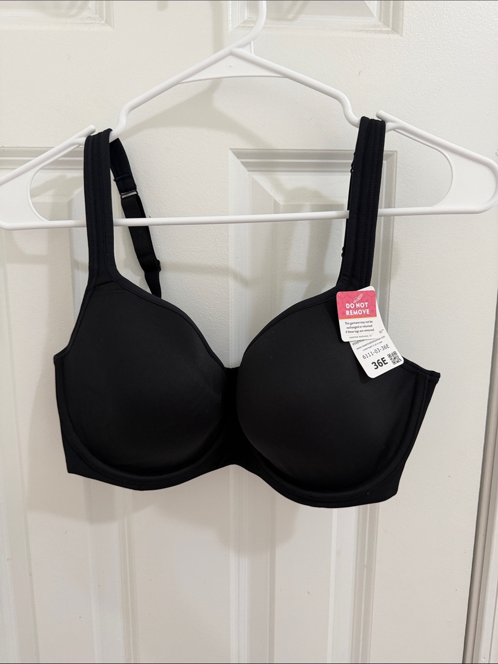 Essentials Black Molded Full-Coverage Bra Size 46E